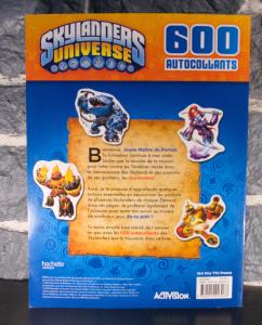 Skylanders Universe - 600 Autocollants - 32 Pages de présentation des personnages (02)